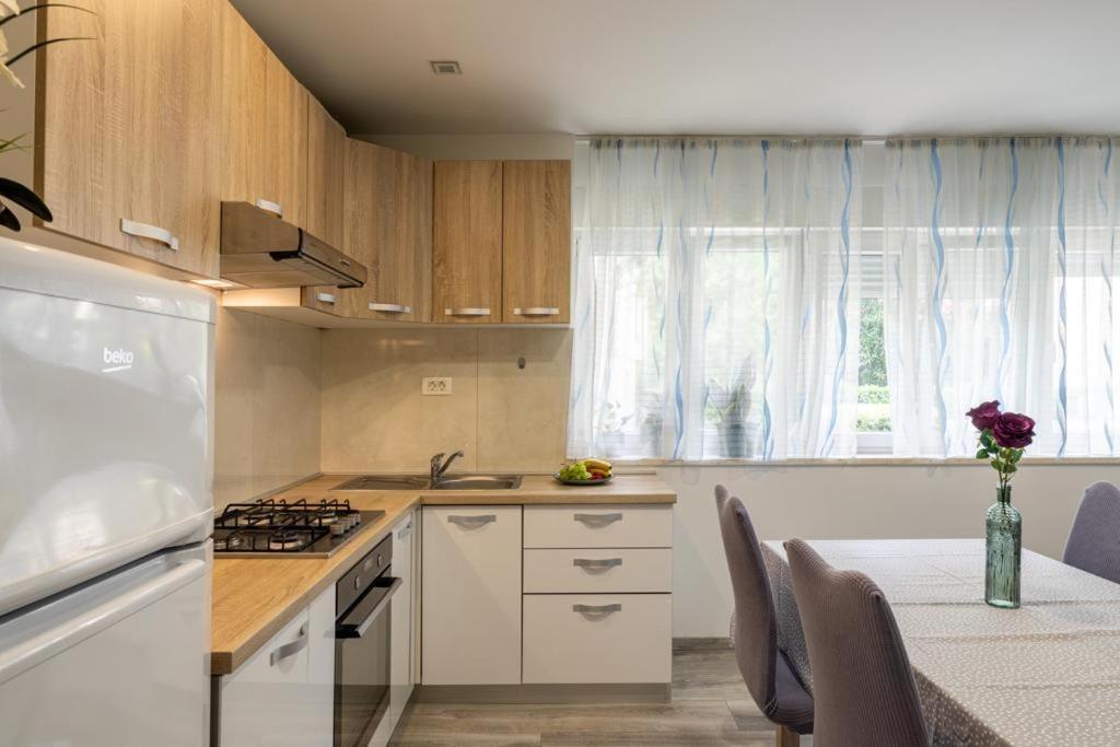 Central Apartment Josko - Combine Parking&Beach&Old Town Split Exterior photo