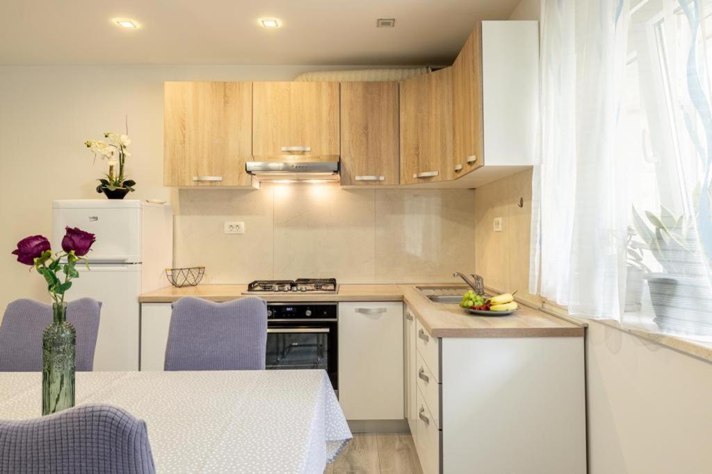 Central Apartment Josko - Combine Parking&Beach&Old Town Split Exterior photo